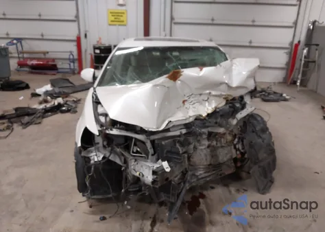 2011 Toyota Avalon Limited from USA, damaged, VIN 4T1BK3DB9BU427605